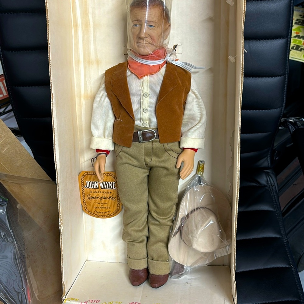 1981John Wayne Doll